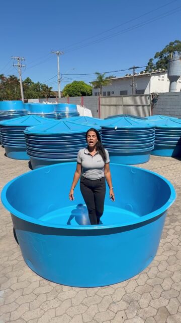 Quantas pessoas cabem na Caixa Multiuso de 3000 litros? 👀💦

Essa é uma dúvida muito comum que recebemos por aqui.

▶️ Assista e descubra!

#caixamultiuso #piscina #lazeremcasa #verão #piscinaemcasa #diversãoemfamilia #issoéafort