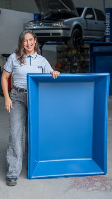 As Caixas Plásticas da Afort conquistaram espaço nas oficinas mecânicas por um motivo simples: alta capacidade, resistência a produtos químicos e durabilidade extrema.

No vídeo, o Renato mostra como a caixa de 160L facilita a contenção de resíduos e a lavagem de peças no dia a dia do seu negócio.

Possuímos modelos que variam de 20L a 450L para atender o seu projeto ou empresa.

👉 Qual o uso mais diferente que você já deu para uma caixa Afort? Conta pra gente nos comentários!

#Afort #GrupoFortlev #CaixaPlasticaAFort #OficinaMecanica #ManutencaoAutomotiva #ConstrucaoCivil #EquipamentoDeTrabalho #CaixaMultiuso #Durabilidade
