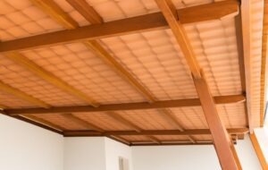 Construção estrutura para telhas de PVC