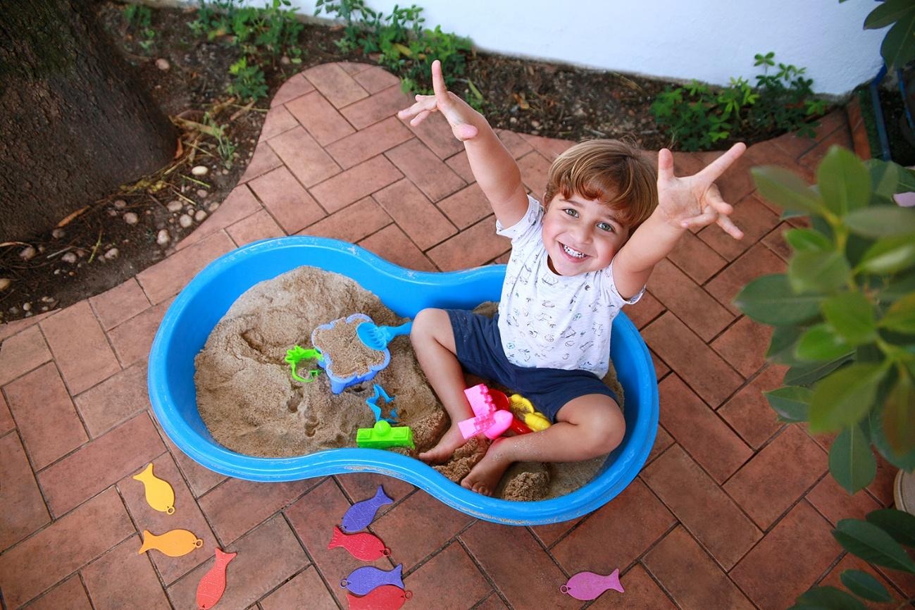 Instalação e manutenção de piscina feijão de polietileno
